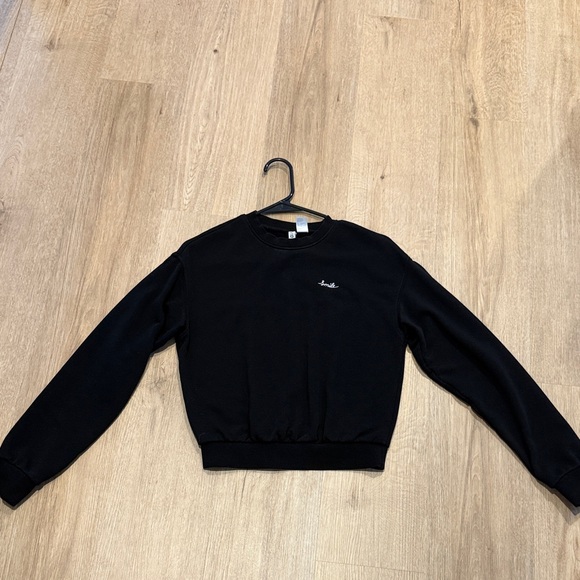 H&M Sweatshirt - Picture 2 of 4